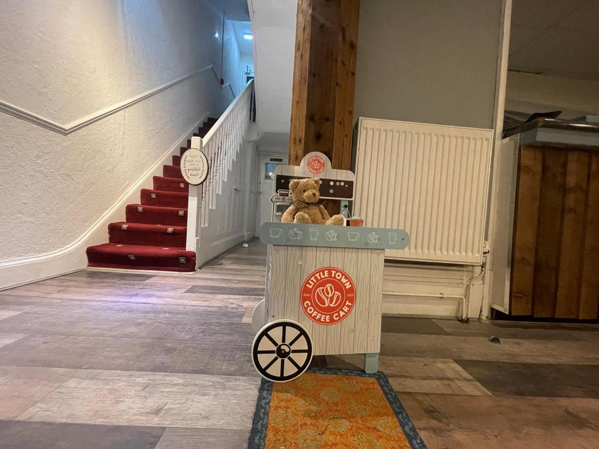 Oakwell Hotel Μπλάκπουλ Εξωτερικό φωτογραφία